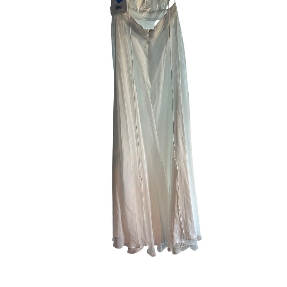 NWT Mac Duggal Plunge Ostrich Feather A-Line Gown in white - Picture 5 of 9